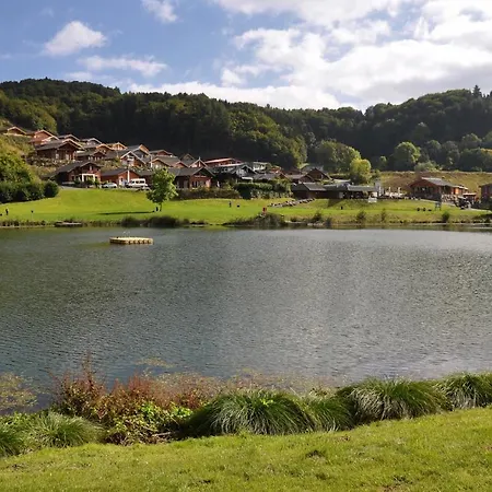 Eifel & - Ferienhaeuser Am Waldsee Rieden/eifel