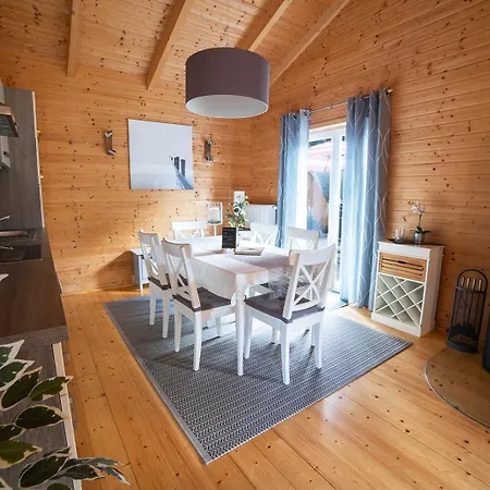 Tatil Evi Eifel & - Ferienhaeuser Am Waldsee Rieden/eifel Rieden (Mayen-Koblenz)