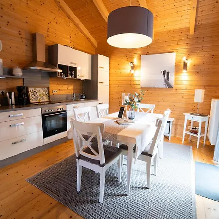 Eifel & - Ferienhaeuser Am Waldsee Rieden/eifel Tatil Evi