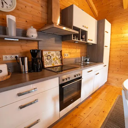 Tatil Evi Eifel & - Ferienhaeuser Am Waldsee Rieden/eifel