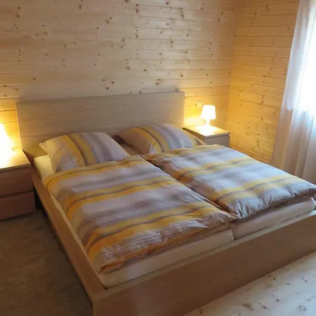 Eifel & - Ferienhaeuser Am Waldsee Rieden/eifel *