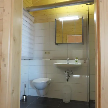 Tatil Evi Eifel & - Ferienhaeuser Am Waldsee Rieden/eifel