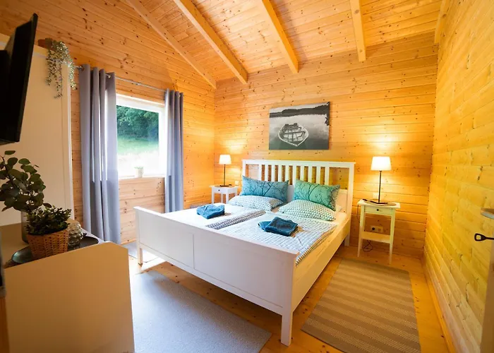 Eifel & - Ferienhaeuser Am Waldsee Rieden/eifel Hébergement de vacances Rieden (Mayen-Koblenz)