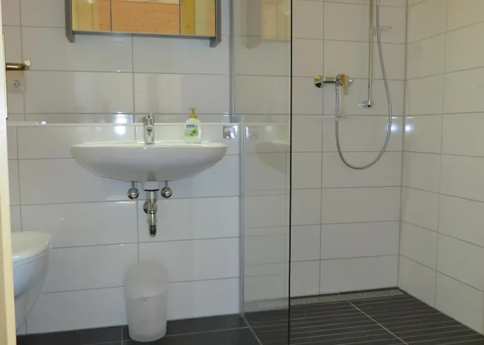 Eifel & - Ferienhaeuser Am Waldsee Rieden/eifel בית נופש *