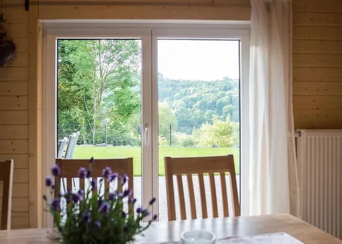 Eifel & - Ferienhaeuser Am Waldsee Rieden/eifel בית נופש